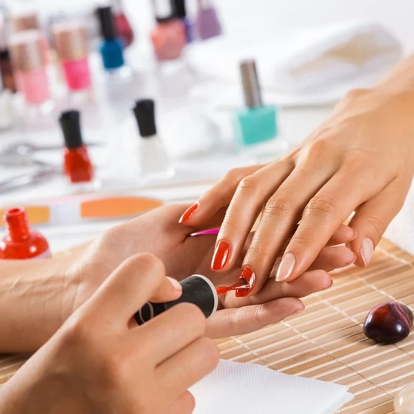 manicure pedicure vitrine mogi